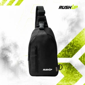 Bandolera negra deportiva RushUp fabricada en algodón reciclado vista frontal sobre fondo blanco